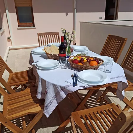 Holiday-house-saba-lupino