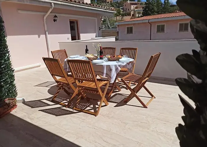 Holiday-house-saba-lupino
