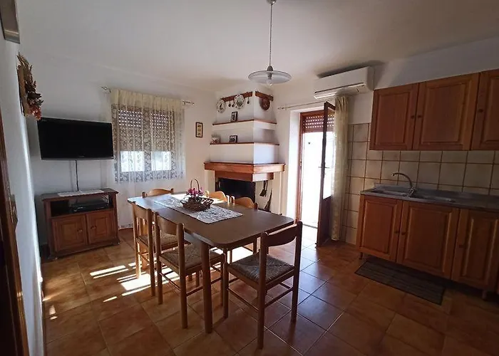 Holiday-house-saba-lupino Apartman Orosei